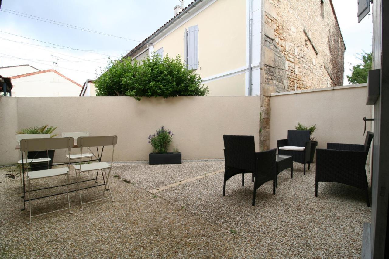 אנגולם L'Appartement Terrasse מראה חיצוני תמונה